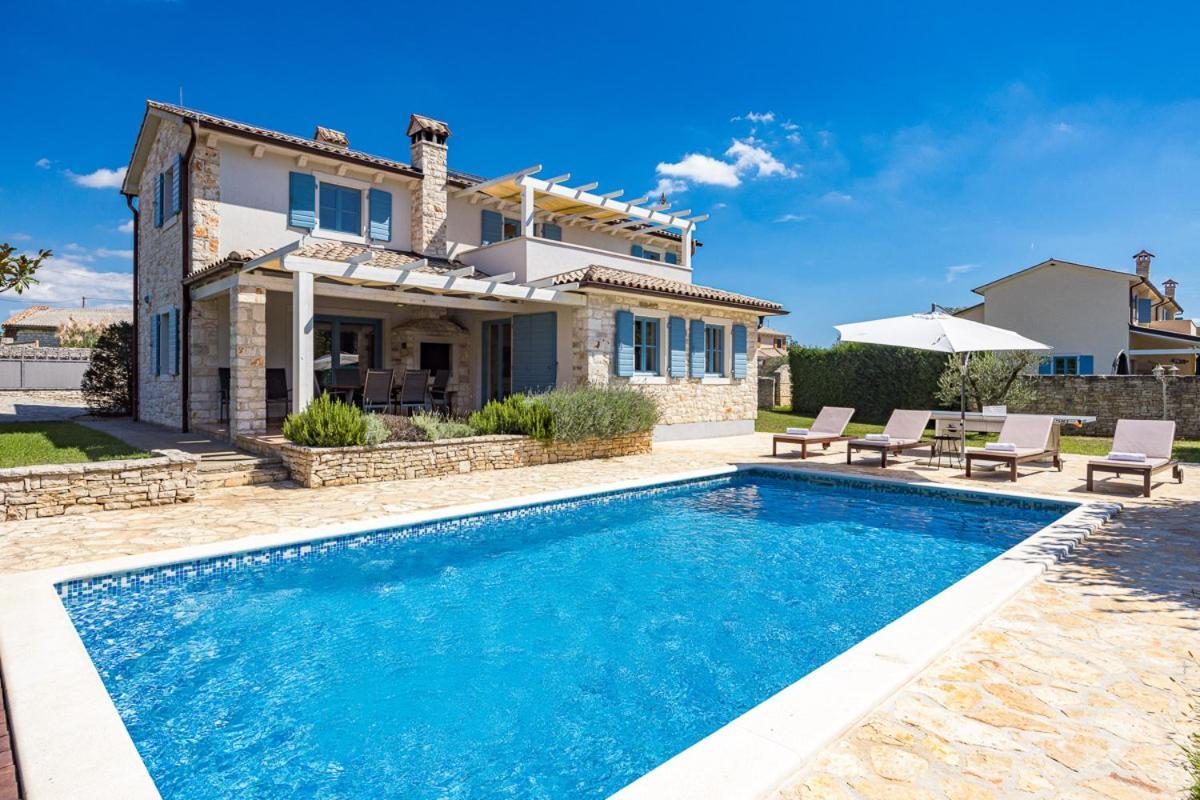 Adagio Vila Rojnići