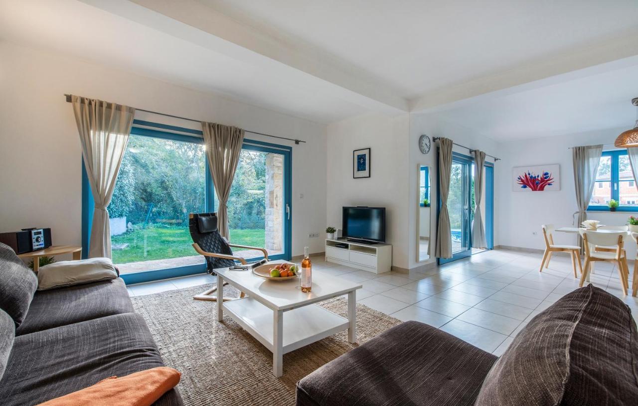 Adagio Vila *