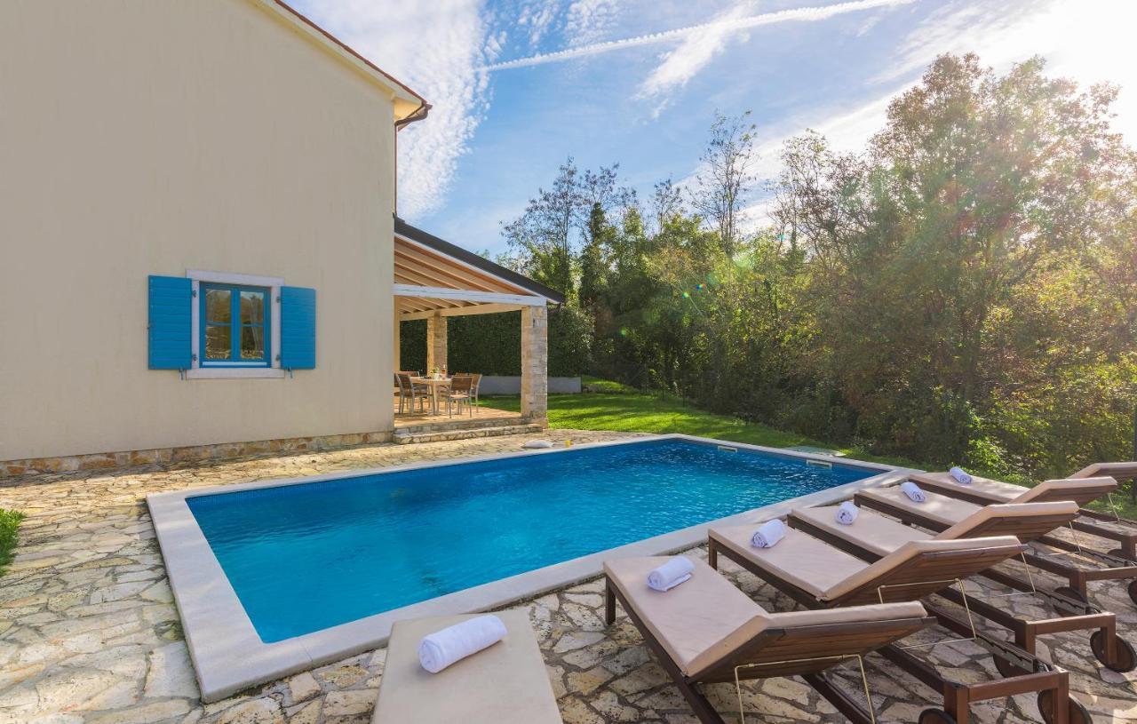 Adagio Villa *