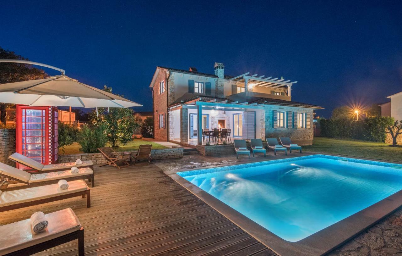 Adagio Villa *